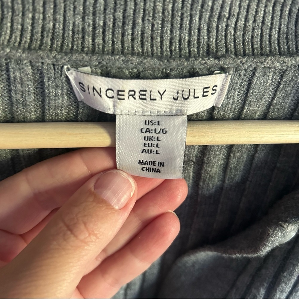 Sincerely Jules Womens Gray Long Sleeve front Buttons Cardigan Size L - Picture 3 of 5